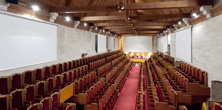 le Palais des Papes, côté coulisses